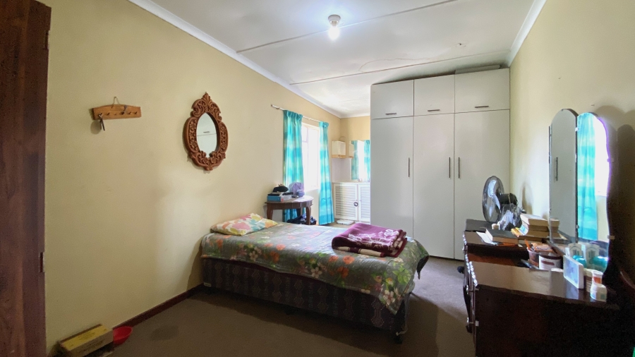 4 Bedroom Property for Sale in Laaiplek Western Cape